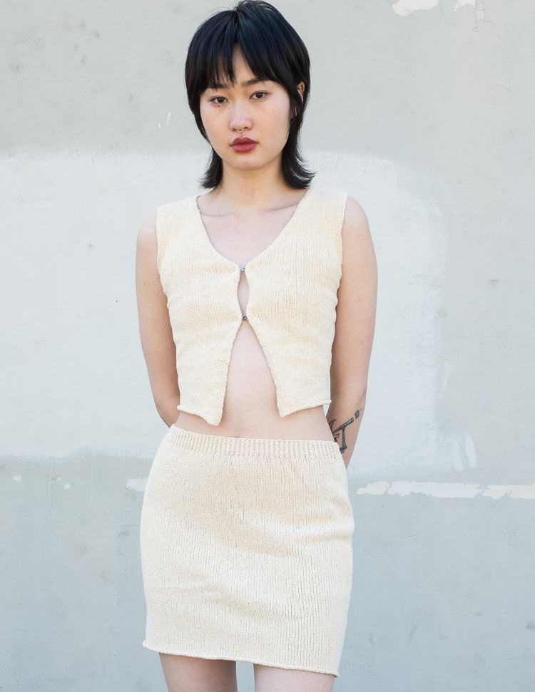 BLADE VEST IN SAND